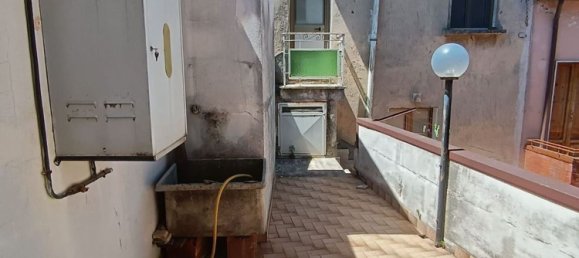 4 rooms House in Bucciano, Italy No. 262986 10