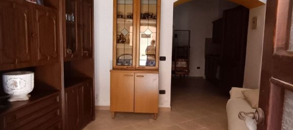 4 rooms House in Bucciano, Italy No. 262986 2