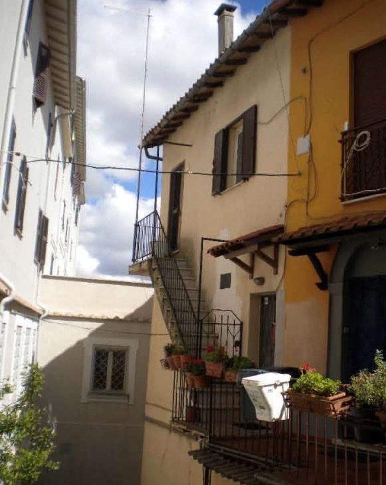 2 rooms Apartment in Rocca di Papa, Italy No. 100068
