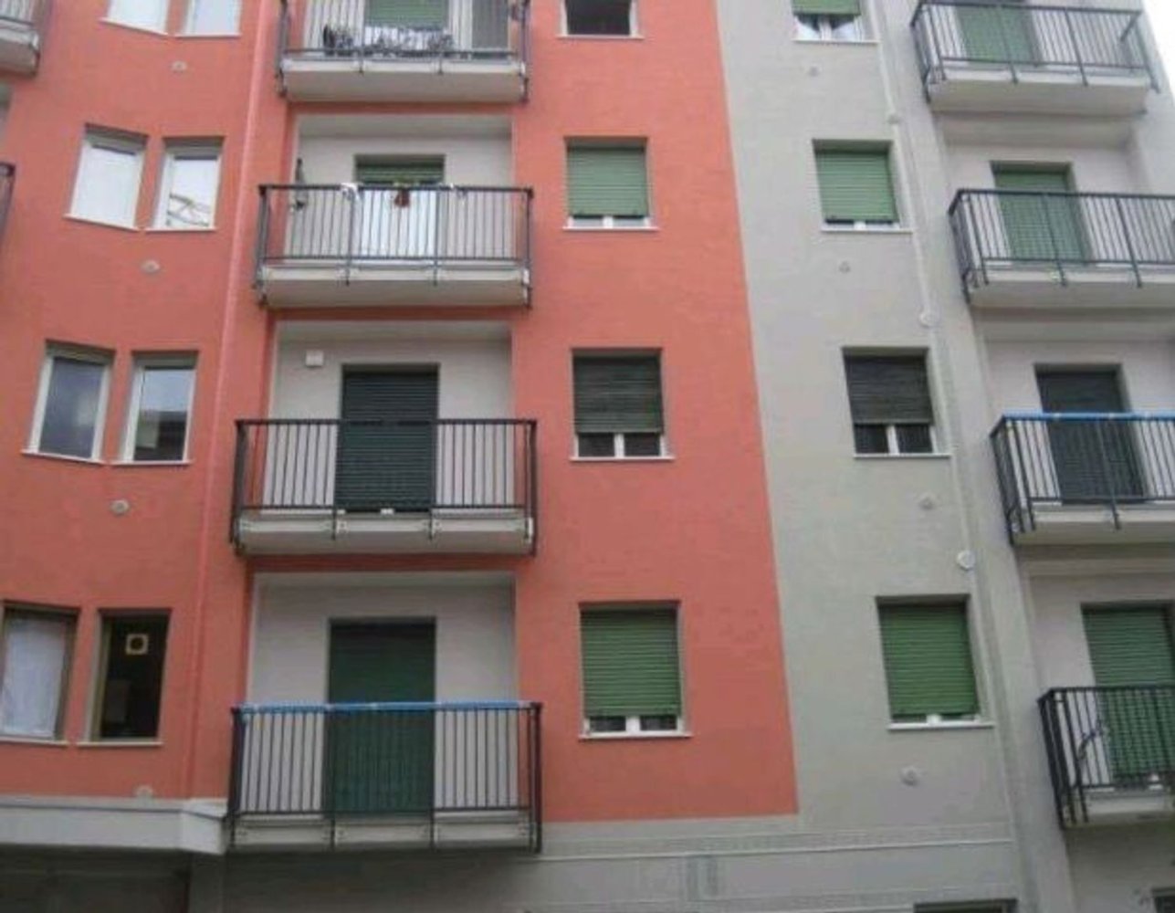 2غرفة شقة في Rozzano, Italy رقم 148764