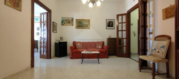 Apartamento de 5 habitaciónes en Pizzo, Italy No. 82903 2