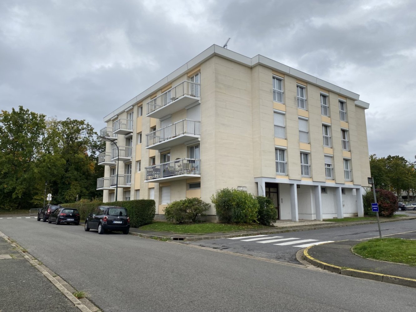 2 غرف نوم شقة في Senlis, France رقم 44027