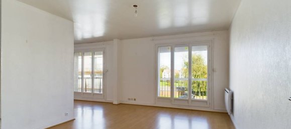 2 Schlafzimmer Wohnung in Senlis, France, Nr. 44027 4