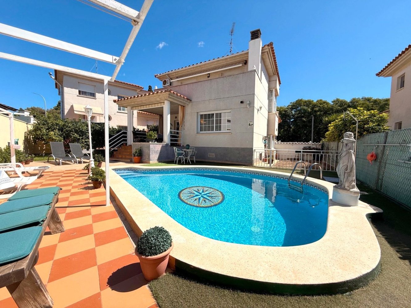 4 bedrooms House in Tarragona, Spain No. 207090