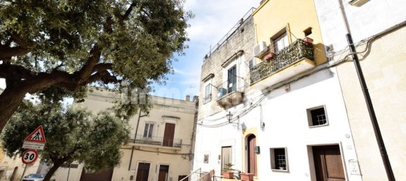 Apartamento de 3 dormitorios en Oria, Italy No. 339852 2