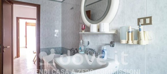 3 rooms Apartment in Taranto, Italy No. 43524 31