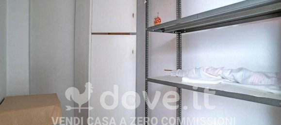 3 rooms Apartment in Taranto, Italy No. 43524 32