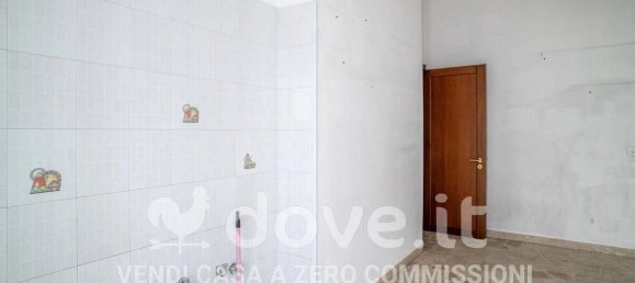 3 rooms Apartment in Taranto, Italy No. 43524 6