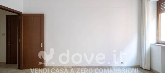 3 rooms Apartment in Taranto, Italy No. 43524 10