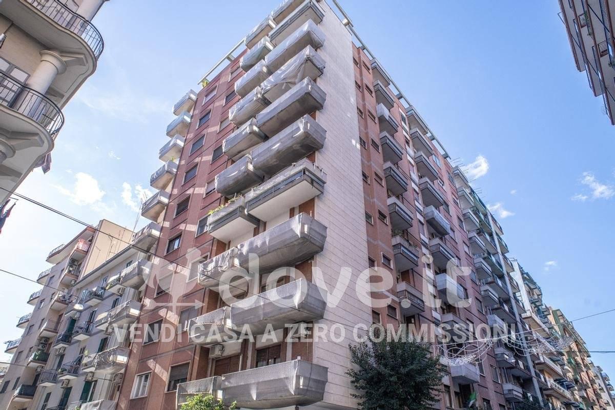 3 rooms Apartment in Taranto, Italy No. 43524