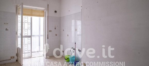3 rooms Apartment in Taranto, Italy No. 43524 2