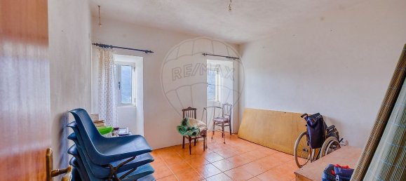 3 bedrooms House in Espadanedo, Portugal No. 155768 12