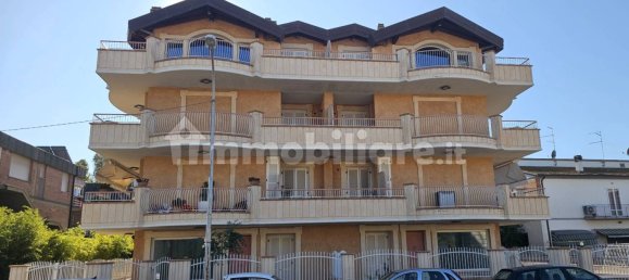 4 Schlafzimmer Wohnung in Grosseto, Italy, Nr. 203707 5