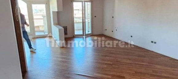 4 Schlafzimmer Wohnung in Grosseto, Italy, Nr. 203707 12
