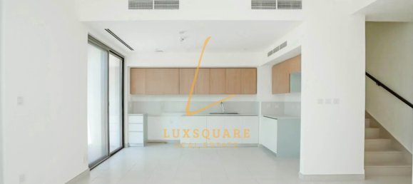 Вилла с 4 спальнями в Dubai South (Dubai World Central), ОАЭ № 114397 2