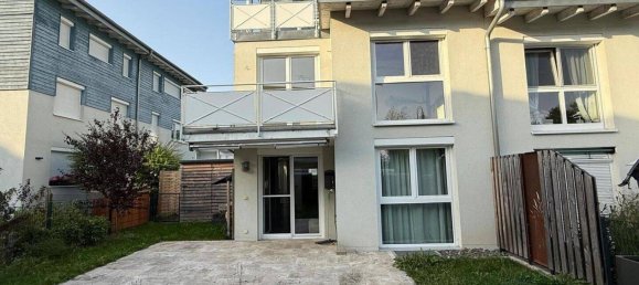 3 bedrooms Townhouse in Waldshut, Germany No. 346081 3