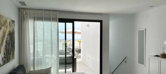 3 bedrooms Penthouse in Torre de la Horadada, Spain No. 143209 8