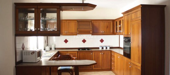 3 bedrooms Apartment in Sliema, Malta No. 8575 5