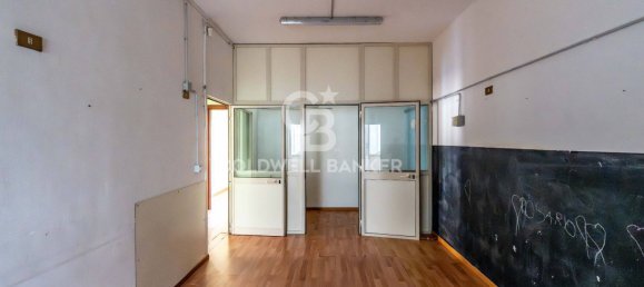 5 rooms Office in Aci Sant'Antonio, Italy No. 259623 19