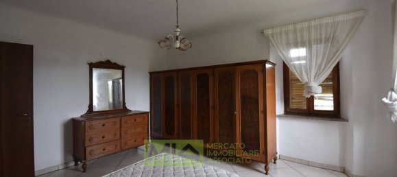 Дом с 9 комнатами в Змерилло, Италия № 68924 23