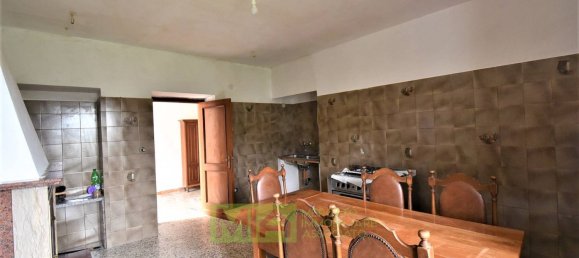 Дом с 9 комнатами в Змерилло, Италия № 68924 18