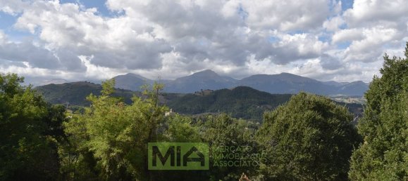 Дом с 9 комнатами в Змерилло, Италия № 68924 35