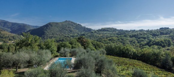 4 bedrooms House in Lucca, Italy No. 57228 7