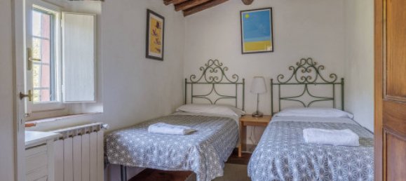 4 bedrooms House in Lucca, Italy No. 57228 21