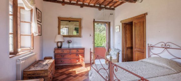 4 bedrooms House in Lucca, Italy No. 57228 20