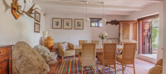 4 bedrooms House in Lucca, Italy No. 57228 4