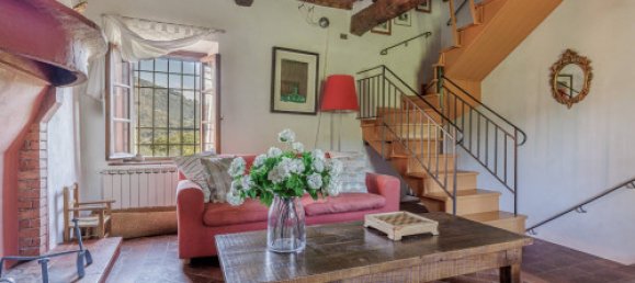 4 bedrooms House in Lucca, Italy No. 57228 17