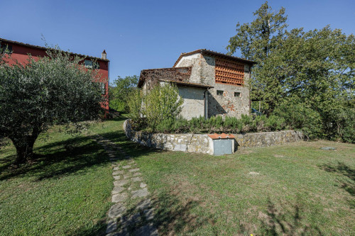 4 bedrooms House in Lucca, Italy No. 57228