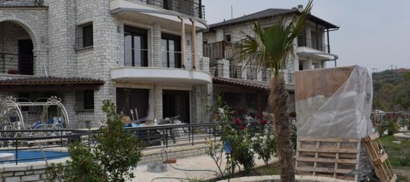 7 bedrooms Villa in Thermaic Gulf, Greece No. 5401 2