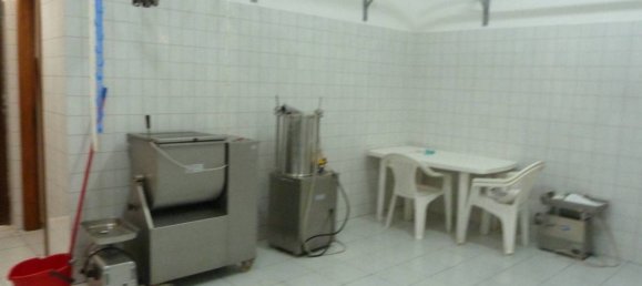 2 rooms Commercial property in Termoli, Italy No. 31204 14