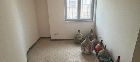 55m² Office in Aversa, Italy No. 128971 8