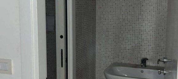 55m² Office in Aversa, Italy No. 128971 10