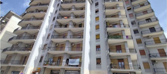 5 rooms Apartment in Santa Maria Capua Vetere, Italy No. 26944 2