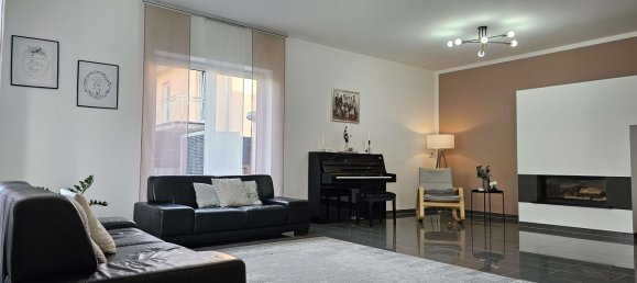 Villa de 5 dormitorios en Rhein-Pfalz, Germany No. 237207 4