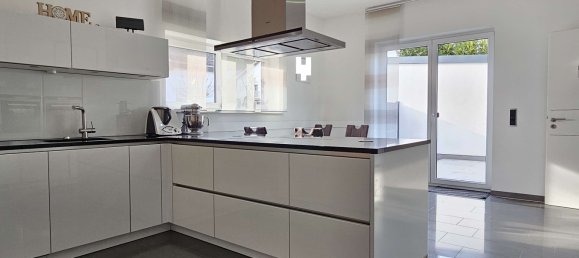 Villa de 5 dormitorios en Rhein-Pfalz, Germany No. 237207 7