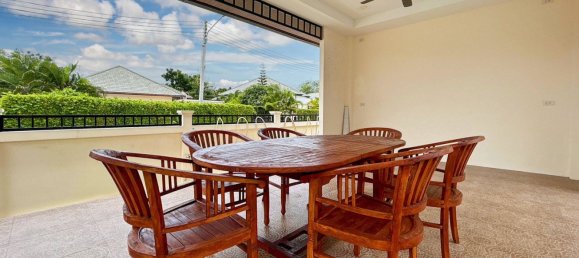 3 bedrooms Cafe / restaurant in Hua Hin, Thailand No. 8213 9