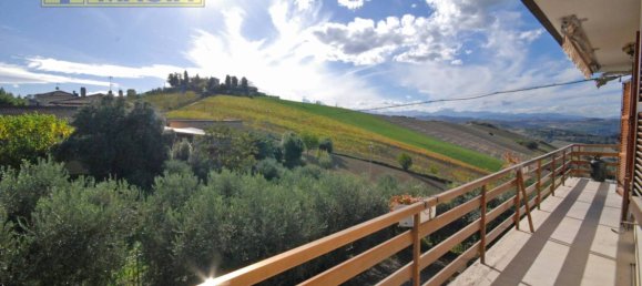 3 غرف نوم فيلا في Ripatransone, Italy رقم 147245 2