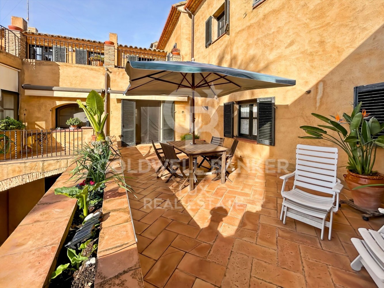 Дом с 7 спальнями в Кастельо-д'Эмпурис, Испания № 84000