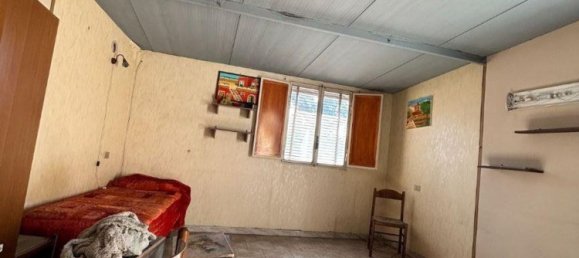 3 rooms Apartment in Paternò, Italy No. 259721 10