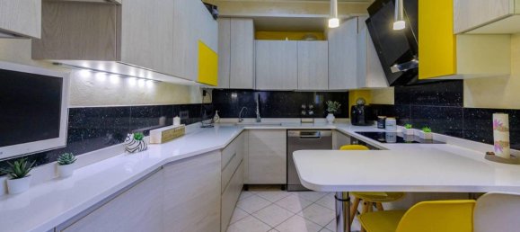 3 rooms Apartment in Calestano, Italy No. 37028 6