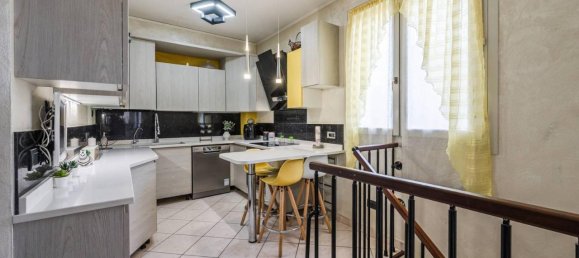 3 rooms Apartment in Calestano, Italy No. 37028 5
