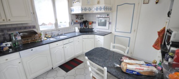 3 bedrooms House in Nanterre, France No. 187082 2