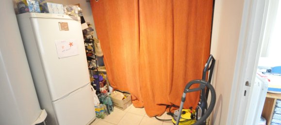 3 bedrooms House in Nanterre, France No. 187082 3