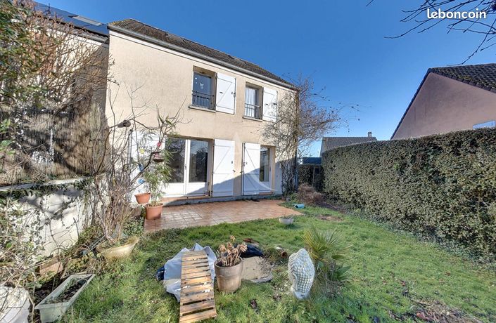 3 Schlafzimmer Haus in Evreux, France, Nr. 353651