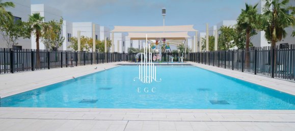 2 bedrooms Townhouse in Yas Island, UAE No. 39251 3