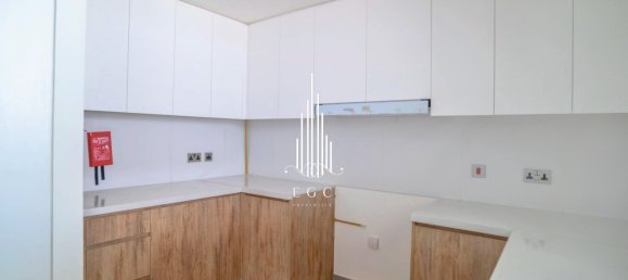 2 bedrooms Townhouse in Yas Island, UAE No. 39251 19